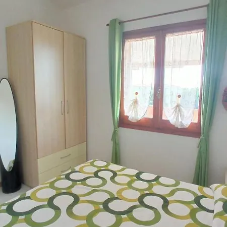 A 350 M Dal Mare Semesterbostad *