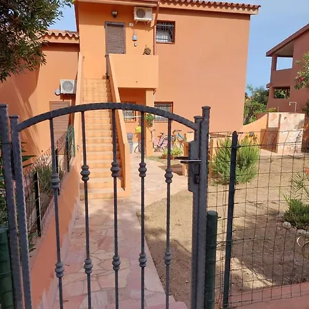 Semesterbostad A 350 M Dal Mare